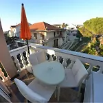 1 Bedroom Lovely In * Turanj