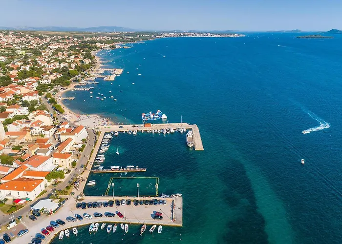 Apartment 1 Bedroom Lovely In