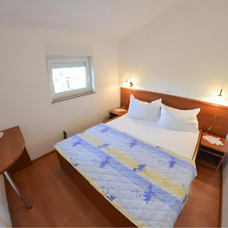 1 Bedroom Stunning In Апартаменты Турань