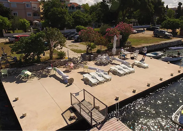 1 Bedroom Lovely In *