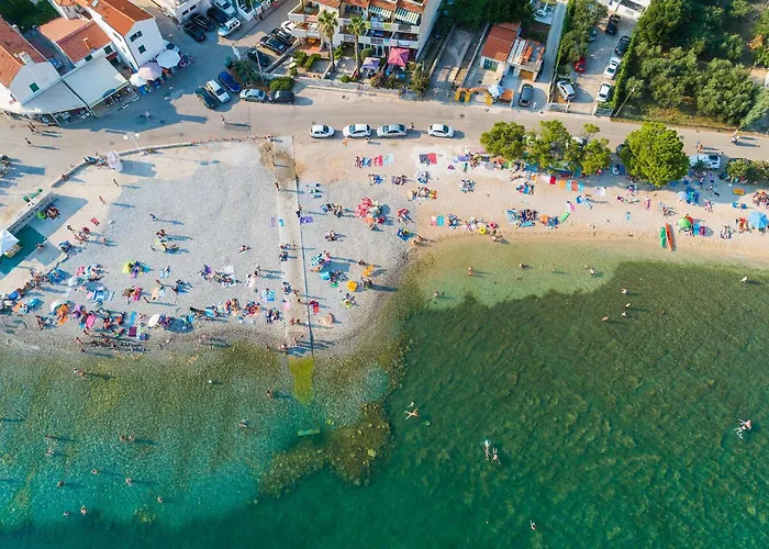 1 Bedroom Lovely In *