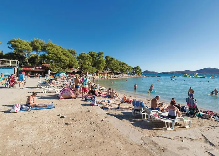 1 Bedroom Lovely In شقة توراني